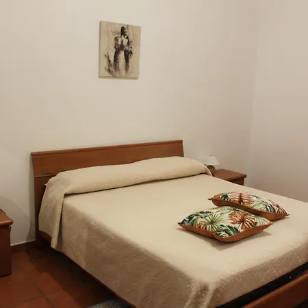 Casa Vacanze In Piazza Terrasini Extérieur photo